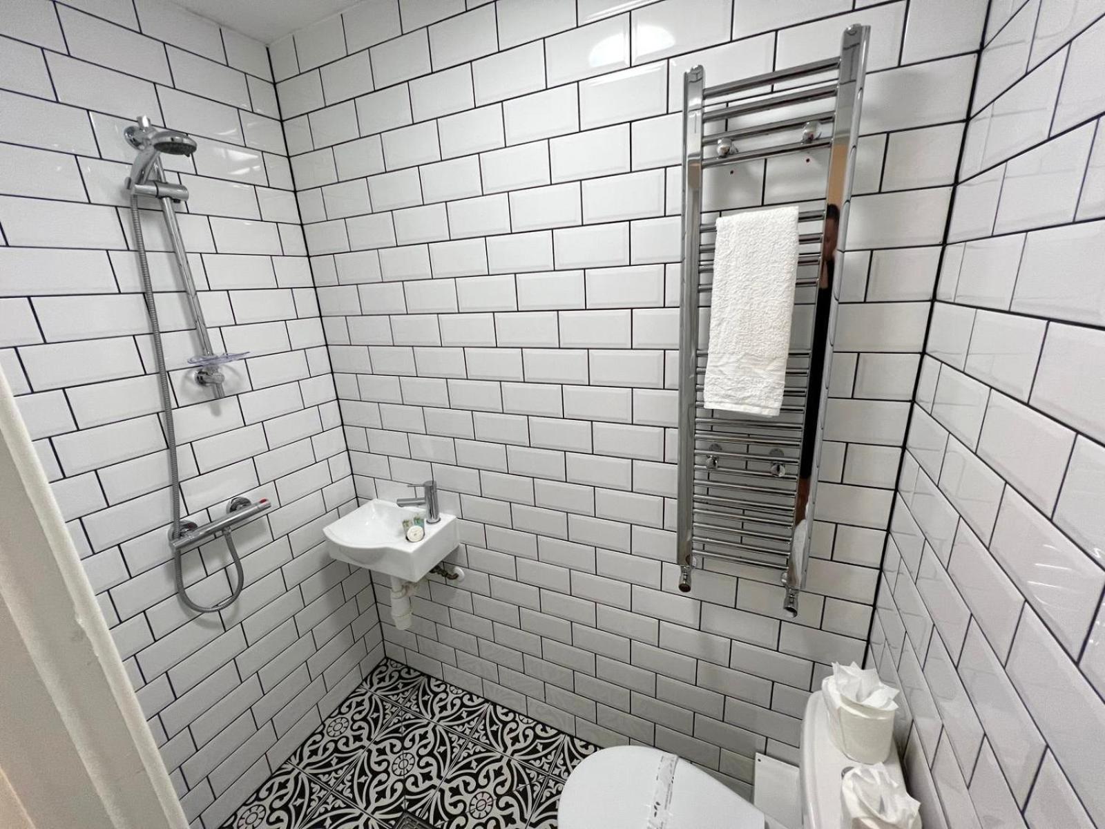Apartmán Flat 4, 10 St John'S Bournemouth Exteriér fotografie