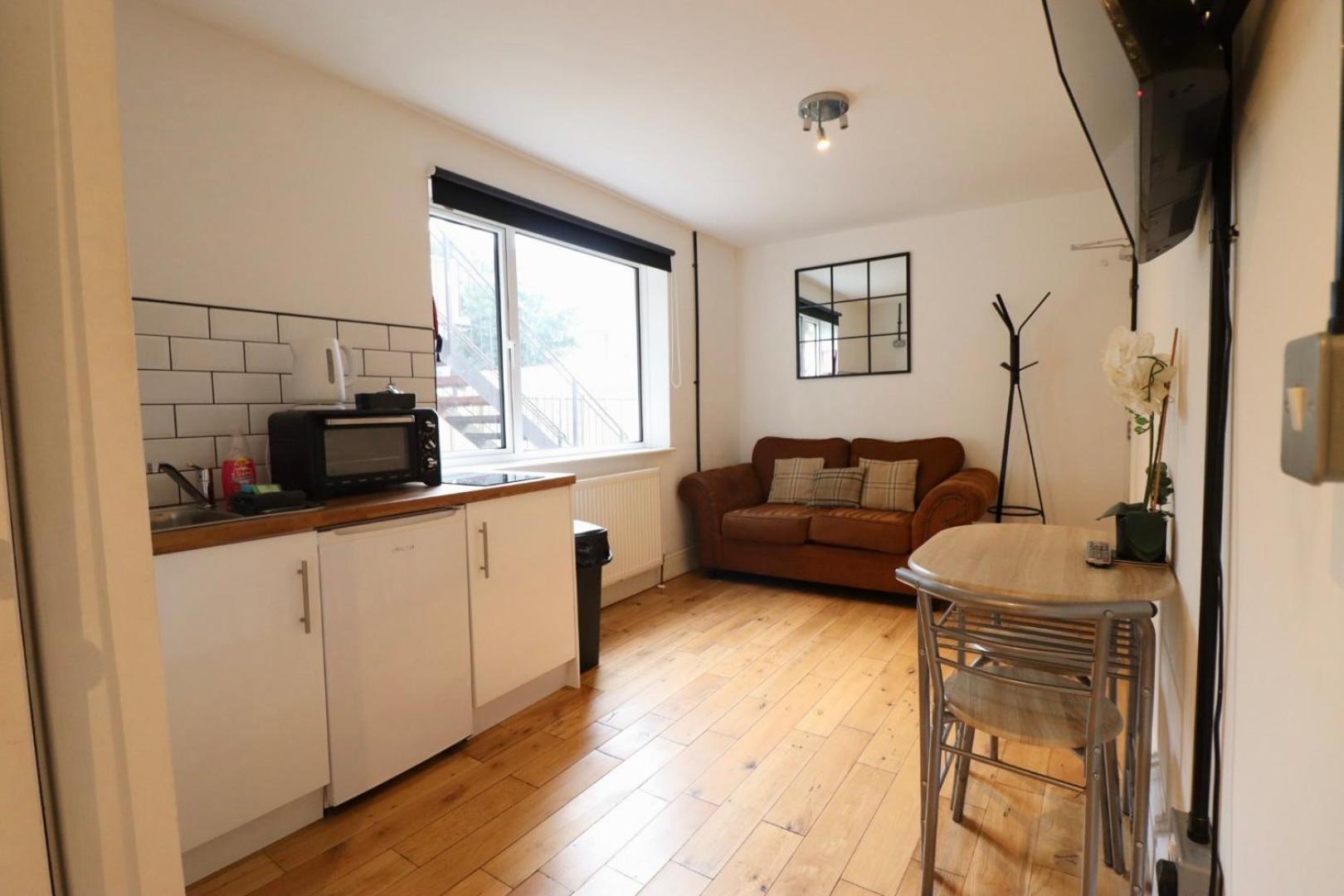 Apartmán Flat 4, 10 St John'S Bournemouth Exteriér fotografie